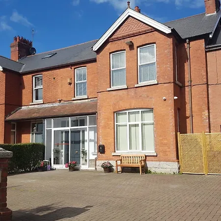Guest house Aona Townhouse 4*